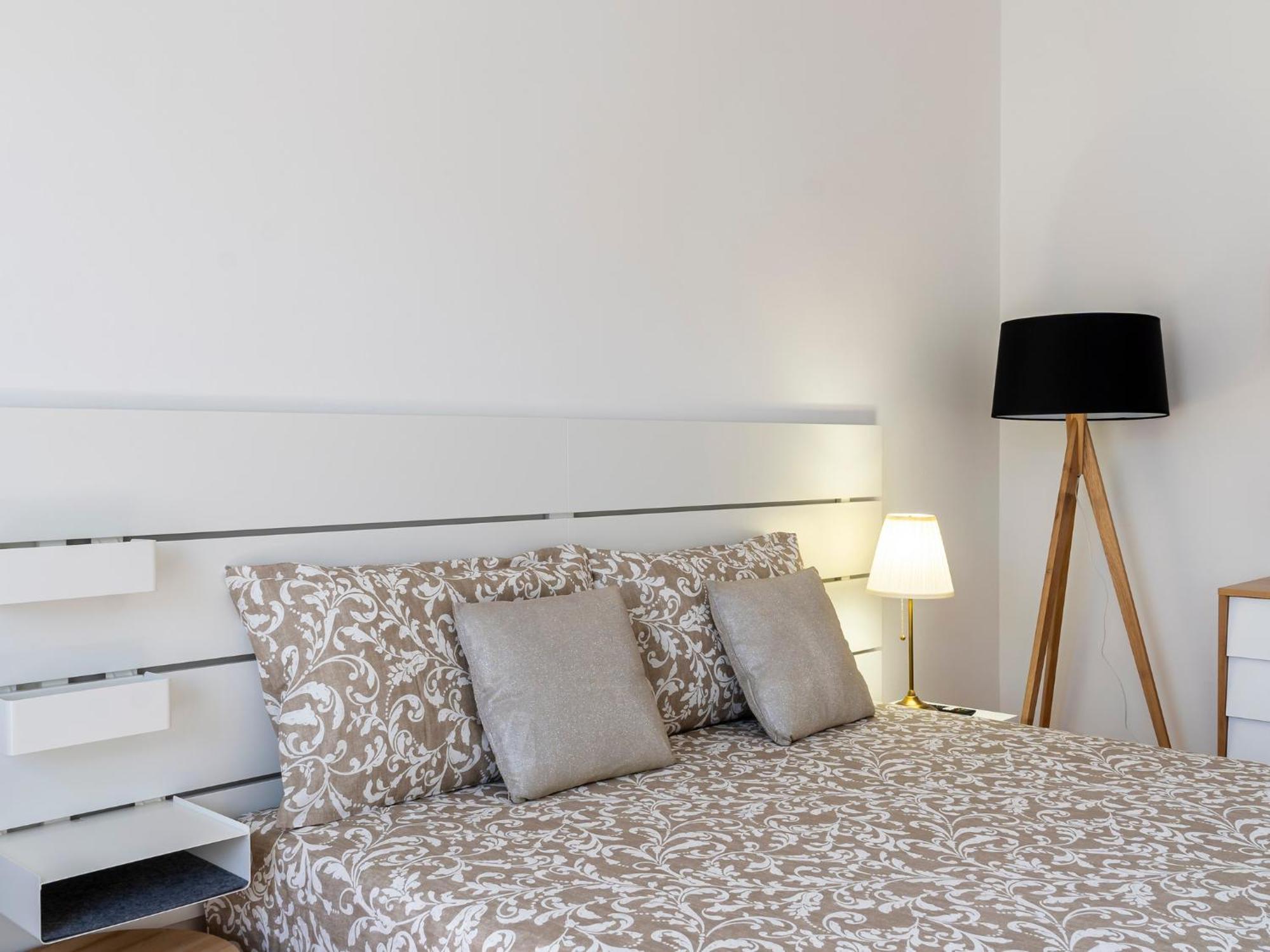 Livorno Central And Modern 2 Apts & 1 Room! ภายนอก รูปภาพ