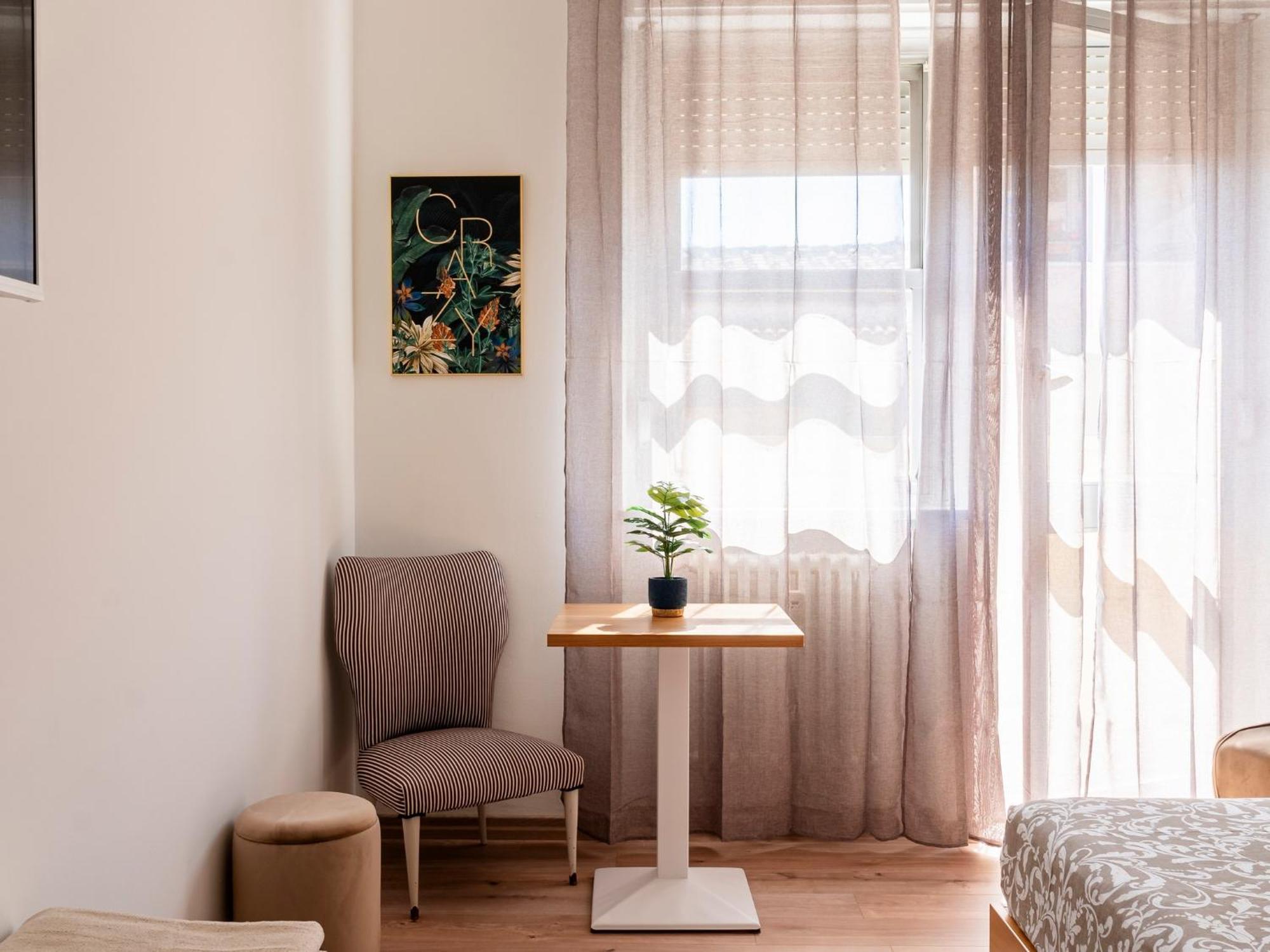 Livorno Central And Modern 2 Apts & 1 Room! ภายนอก รูปภาพ