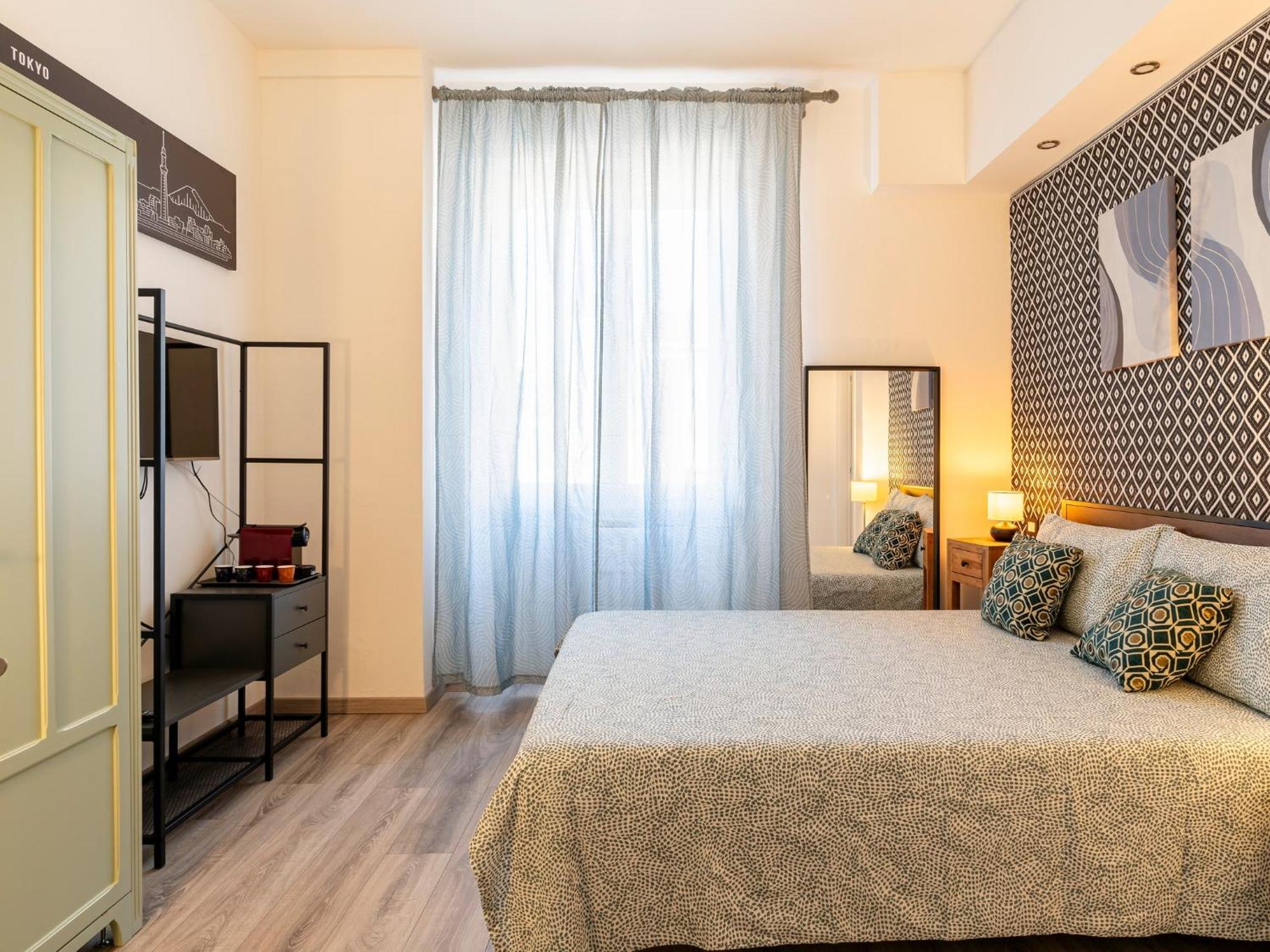 Livorno Central And Modern 2 Apts & 1 Room! ภายนอก รูปภาพ
