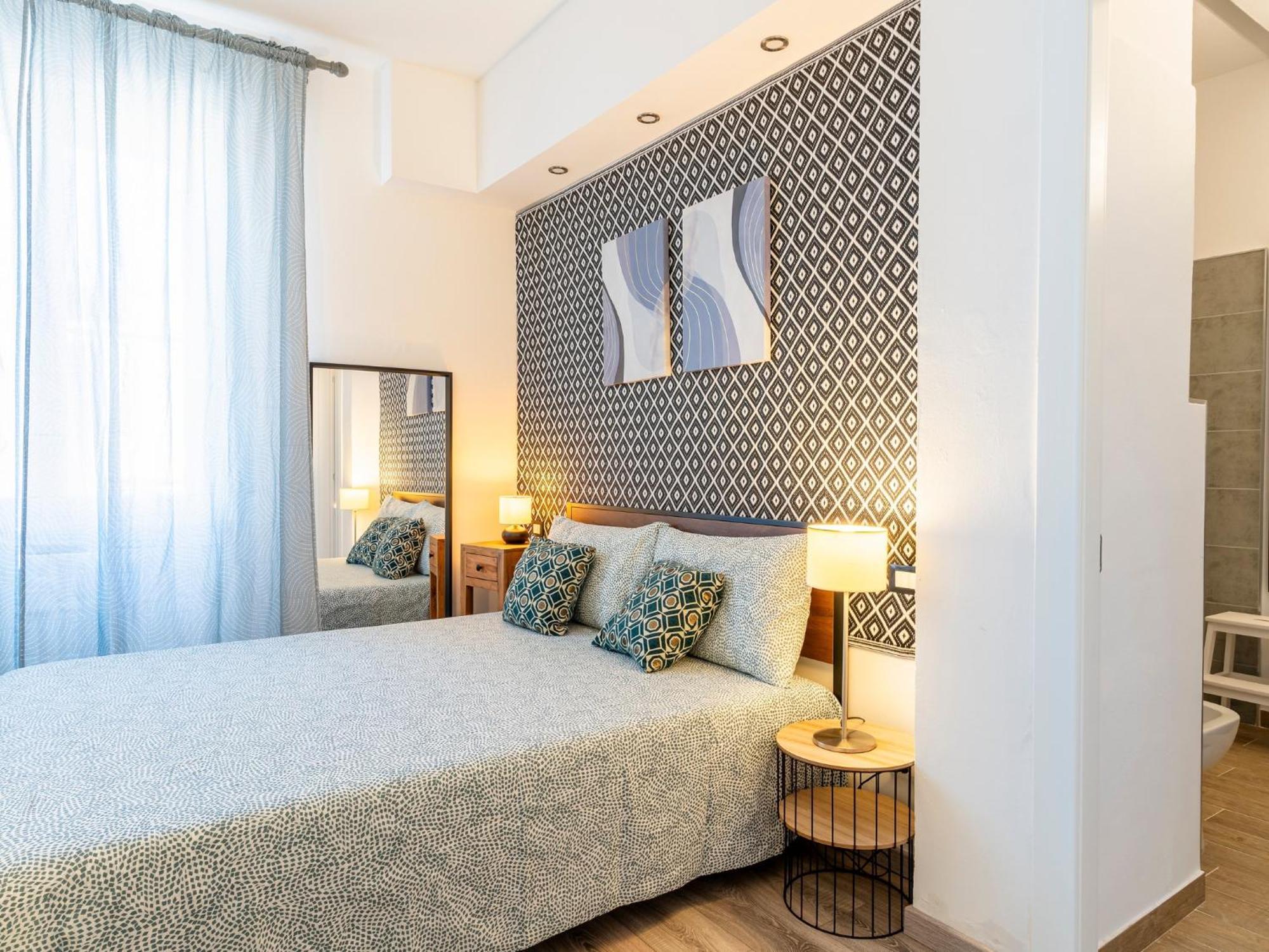 Livorno Central And Modern 2 Apts & 1 Room! ภายนอก รูปภาพ